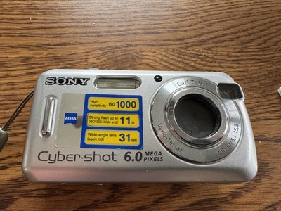 Sony Digital Camera Cybershot DSC-S600 6.0MP Silver Working Condition 