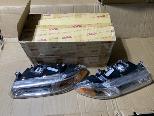 1995-2000 Dodge Stratus Chrysler Cirrus LEFT RIGHT Headlight Head light Set - Picture 2 of 12