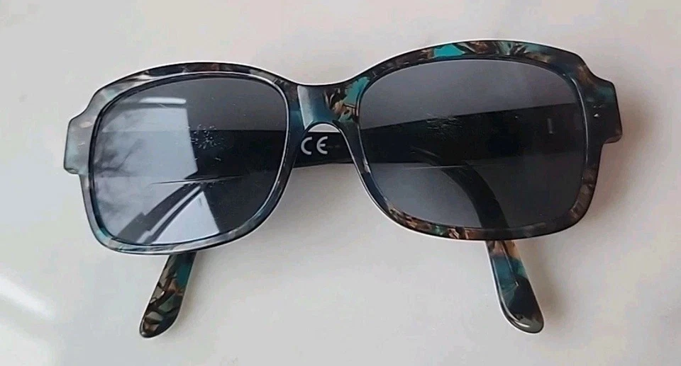 Gafas de sol Kirkland Signature Taylor para mujer azul tort; solo monturas; 55/16 140 Foto 2 de 4