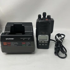 Harris P5400 Two Way Radio With Charger Battery MAEX-C81XX No Antenna