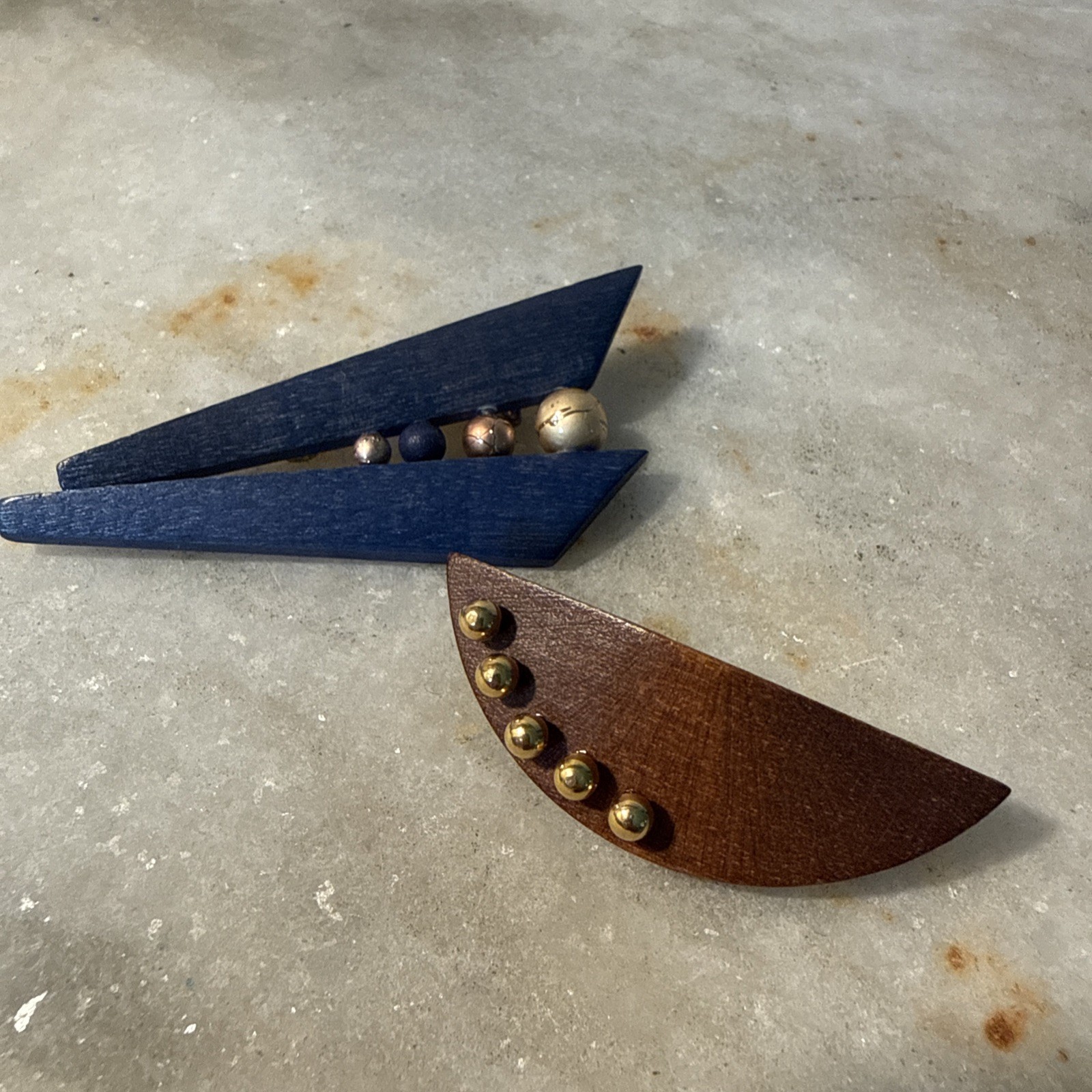 2 VTG Aarikka Finland  Wood Brooch  Blue Brown Gold Finland Modernist Brooch Pin