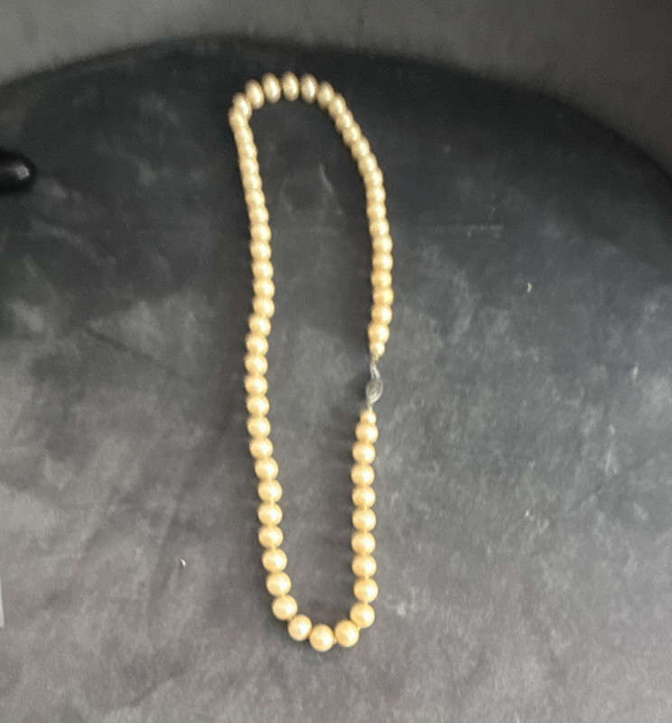 Cream Round Pearl Beaded Strand Necklace Ball/Bead Chain Silver Hook Clasp