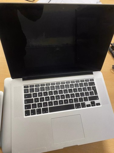 Apple MacBook Pro 15" Retina 2014 Core i7-4770HQ 2.2G, 16GB RAM 512GB, A1398 - Picture 3 of 5