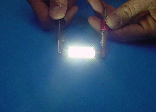 2 luces LED de panel de vela de cortesía interiores súper blancas 65-95 Buick Caddy Olds GMC Foto 4 de 4