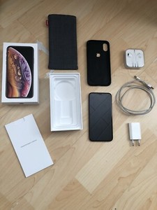 Apple iPhone XS 256GB Gold mit Zubehörpaket in Top Zustand