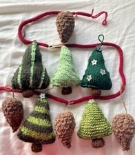 OOAK knitting pattern copy Christmas tree & pinecone garland bunting  FRANSKNITS