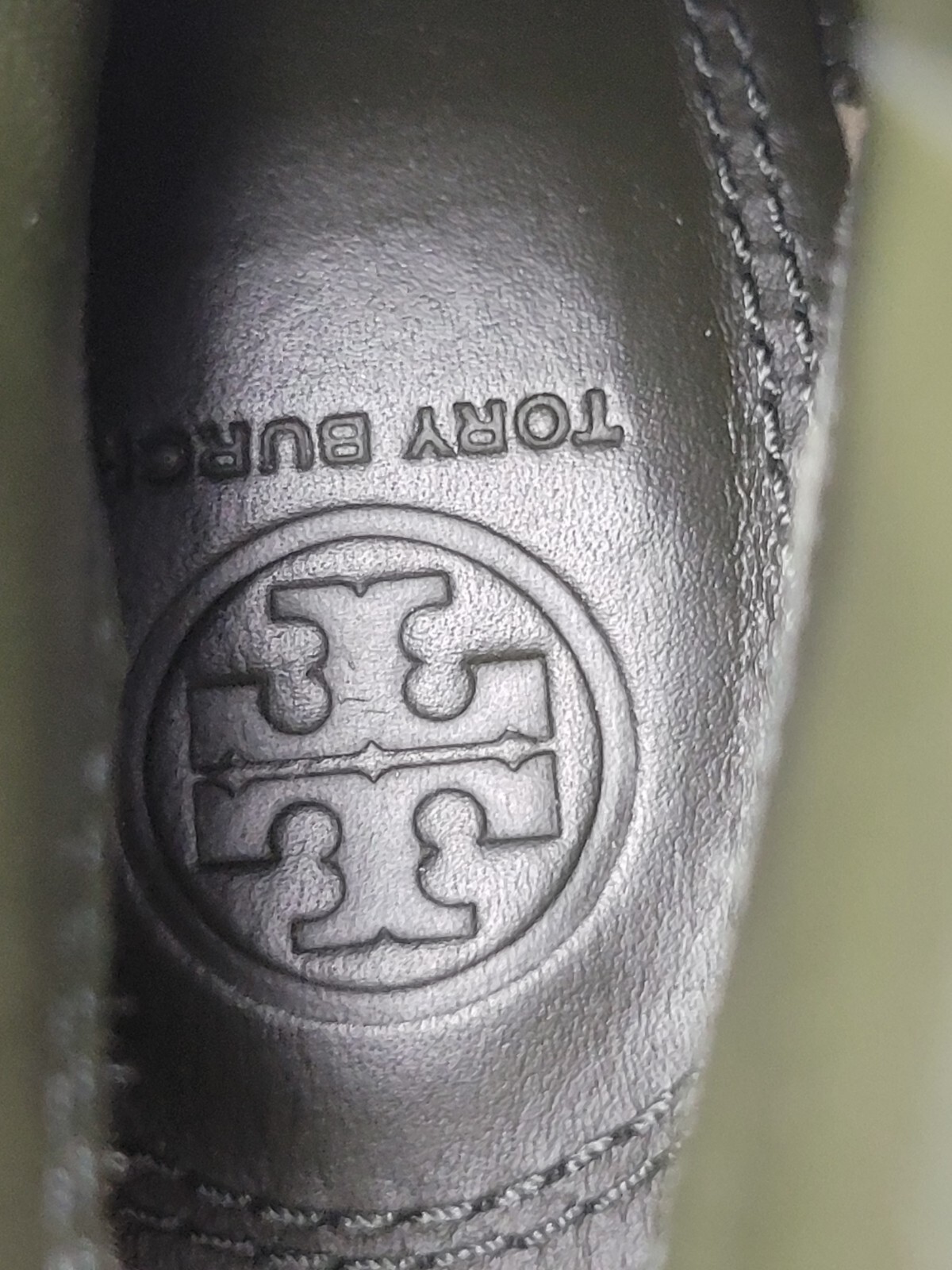 Tory Burch Sofia 85 mm Green Suede Ankle Bootie 9 Gold Logo Ring Lug Block Heel thumbnail 9