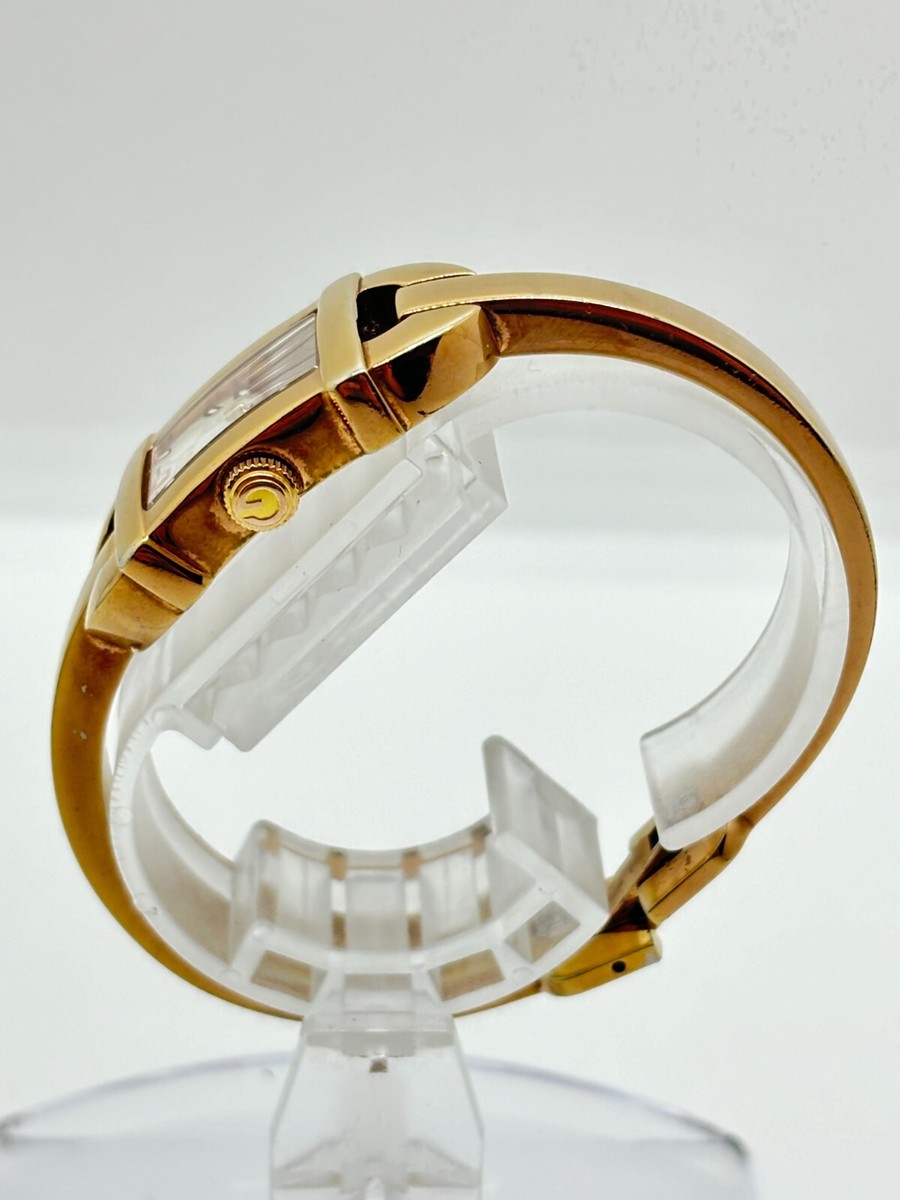 時計 Authentic Bangle Gucci watch Exc+5] GUCCI 6800L Gold Bangle Watch GG Dial Vintage Watch