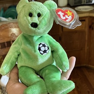 ((RARE TAG ERROR))  Ty Beanie Babies Kicks Bear Green Soccer Plush Vintage 1999