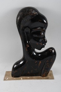 C64O42 Holz Afrikanische Frauenbüste in der Art von Hagenauer