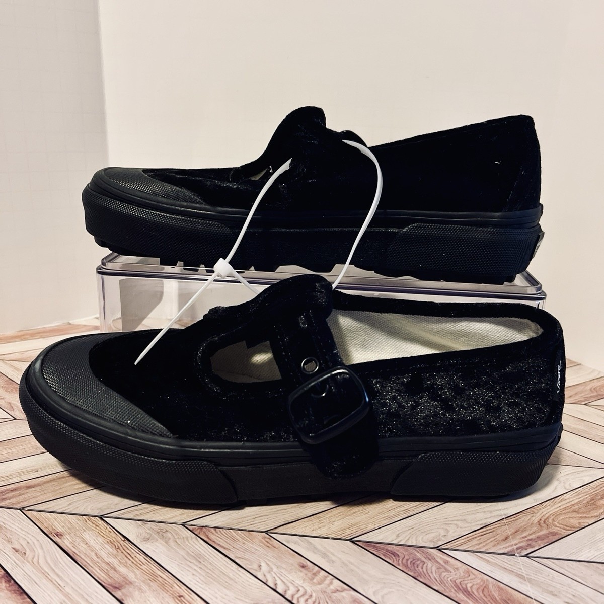 black crushed velvet vans