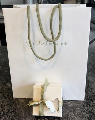 VCA Van Cleef & Arpels Suede ring earrings Box + Outer Box + ribbon+ bag - New