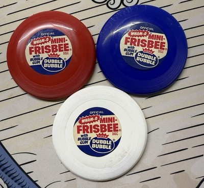 Three Vintage 1967 RED WHITE & BLUE Fleer WHAM-O MINI FRISBEE Double Bubble Gum
