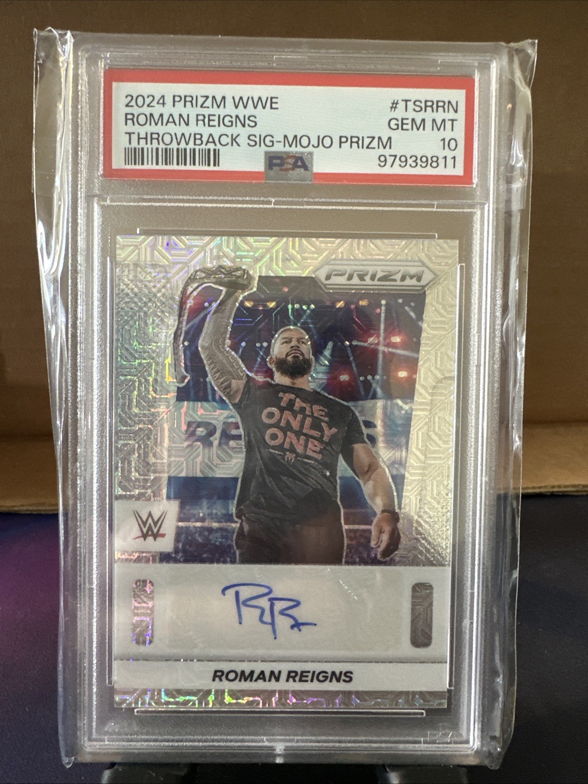 2024 Prizm WWE - Throwback Sig Roman Reigns Mojo Prizm /25 PSA Gem Mint 10 POP 4