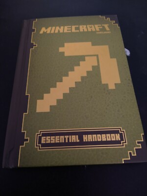 MINECRAFT: ESSENTIAL HANDBOOK
