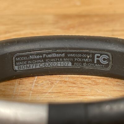 Nike+ Fuelband (1st Gen) WM0105-001-S Black Bluetooth Fitness