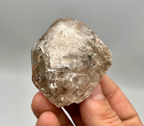 104 g Double Terminated Herkimer Diamond, Excellent Clarity, Smoky Phantom - Picture 5 of 10