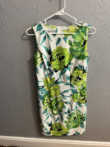 Womens Size 6 Black white floral Sleeveless Dress Knee Length