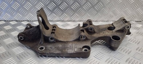 Volkswagen Bora 2001 Halterung Lichtmaschine 045903143C Diesel 85kW TPT83493