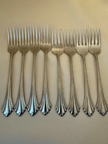 Oneida USA Bancroft Stainless Flatware Dinner Forks And Salad Forks - 4 Of Each