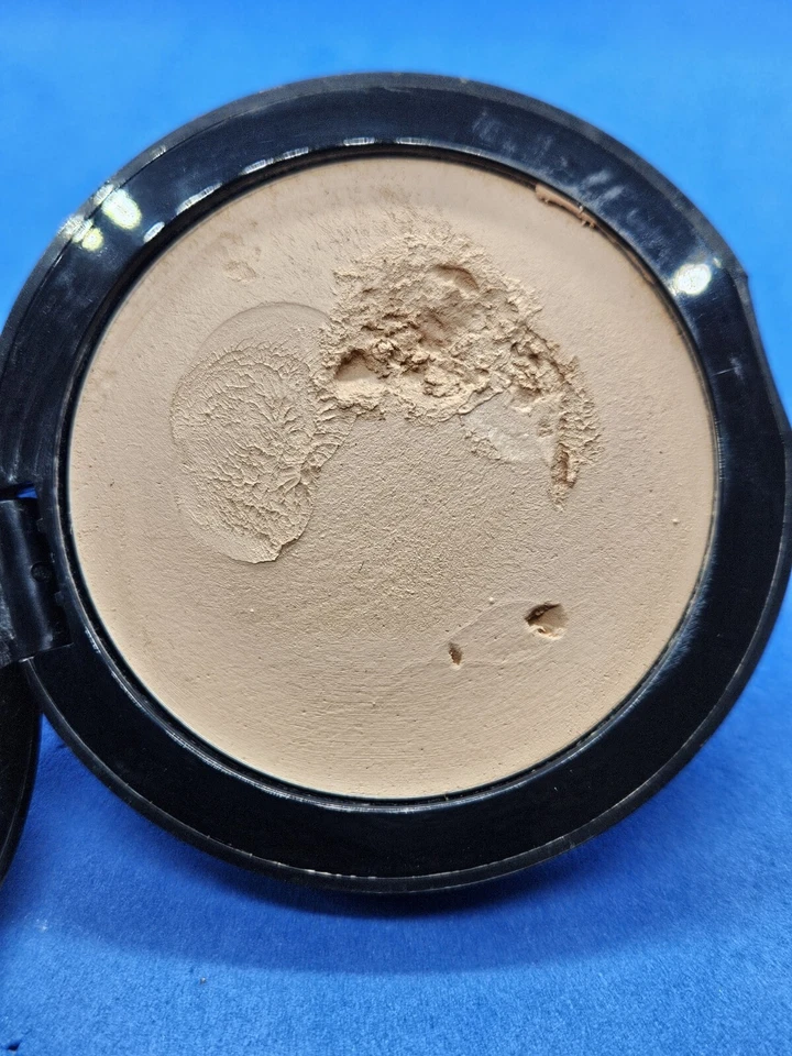 Base transformadora Edward Bess Flawless Illusion MEDIANA (DAÑADA/DEFECTUOSA) Foto 3 de 4