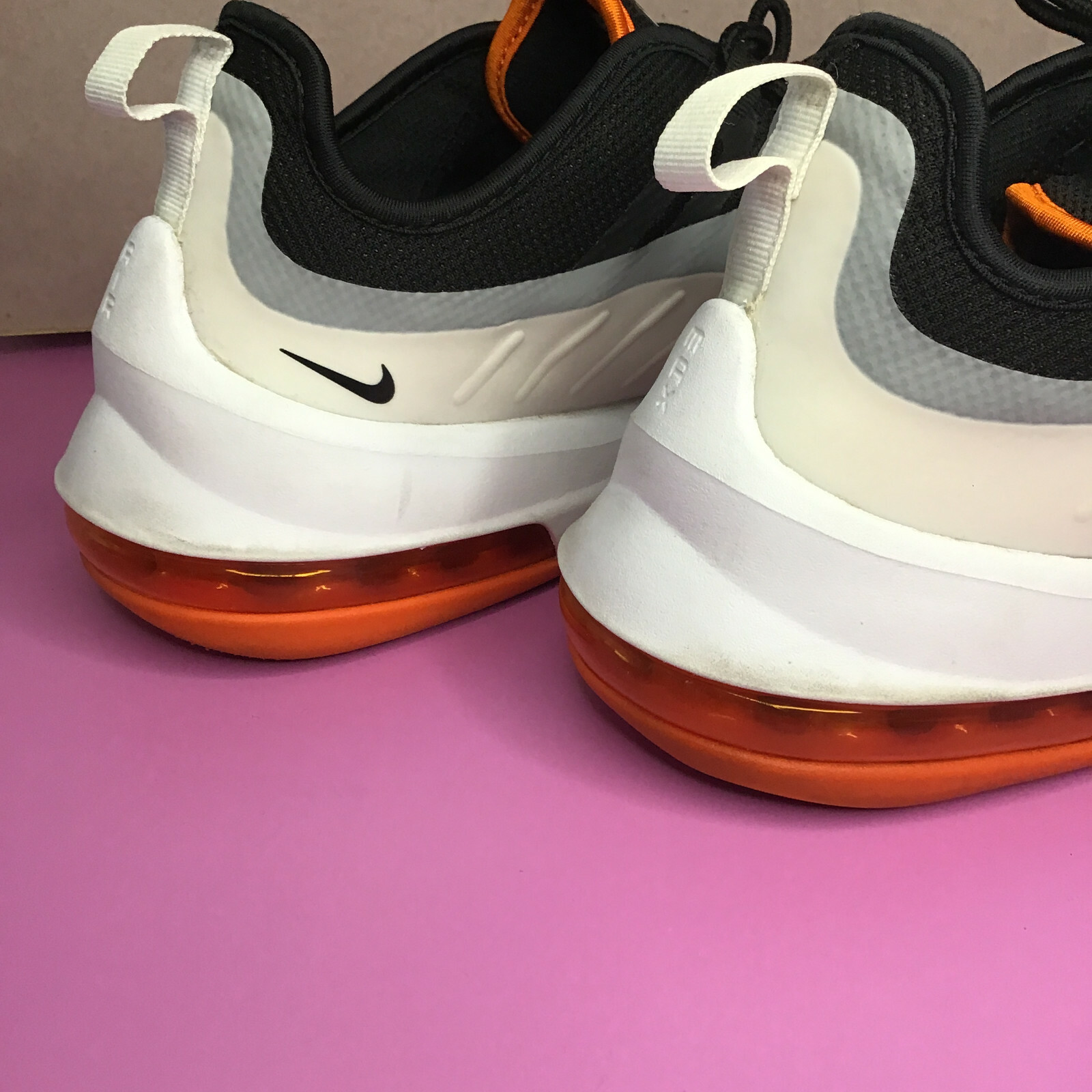 air max axis orange