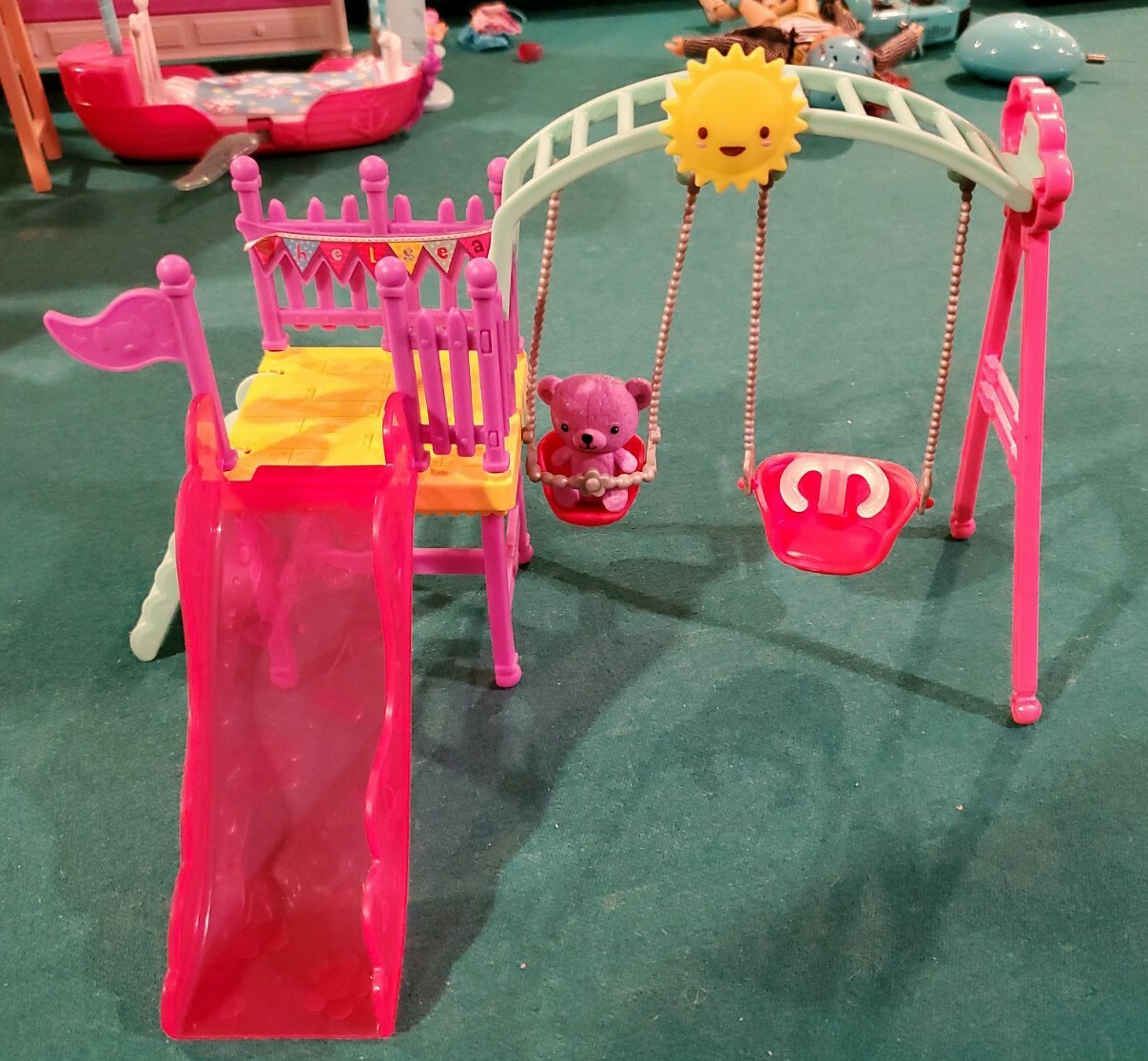 club chelsea swing set