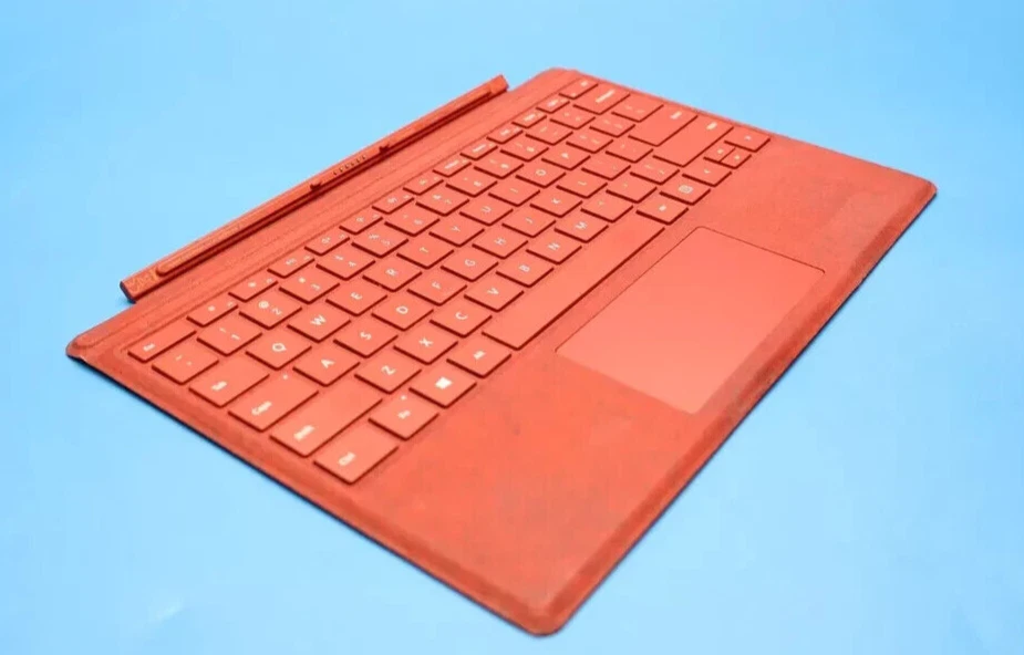 Microsoft 1725 Type Cover Red for Surface Pro 3,4,5,6,7 Backlit Keyboard OEM - Image 2 of 4