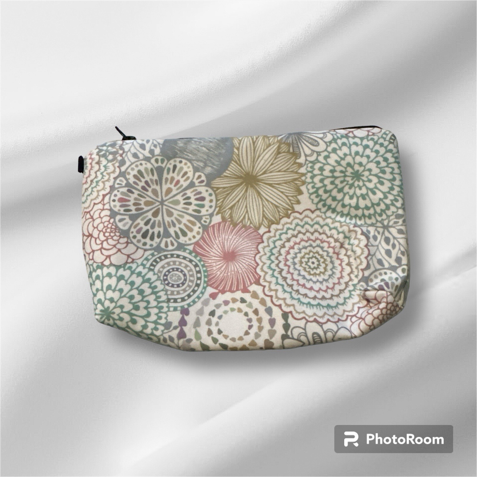 makeup bag-image
