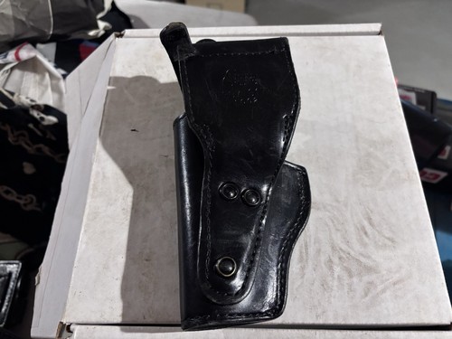 Gould & Goodrich B307 G17W Black Leather Police Holster Holsters