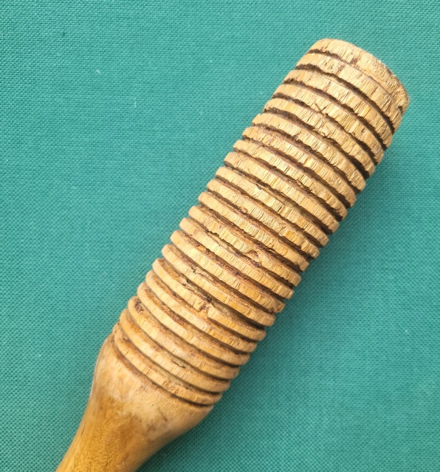 Set 4 Antique Wooden Kitchen Tools Primitives Rolling Pin, Paddle, Masher, Baton - Image 3 of 4