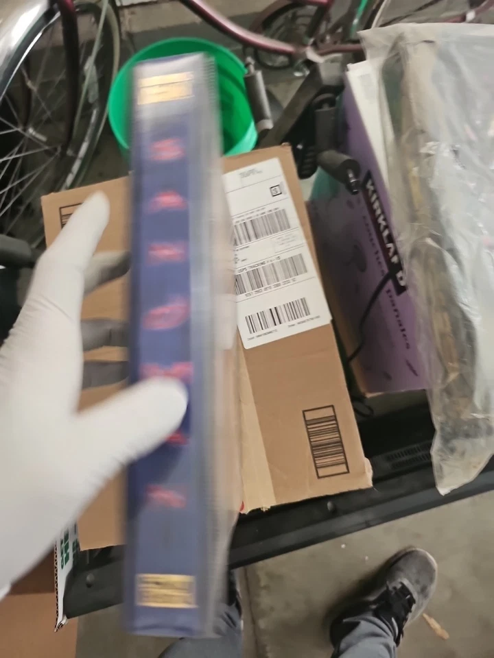 1994 SANDMAN TRADING CARDS...COMPLETE 90 CARD SET IN A NEW SANDMAN ALBUM - Image 2 of 4