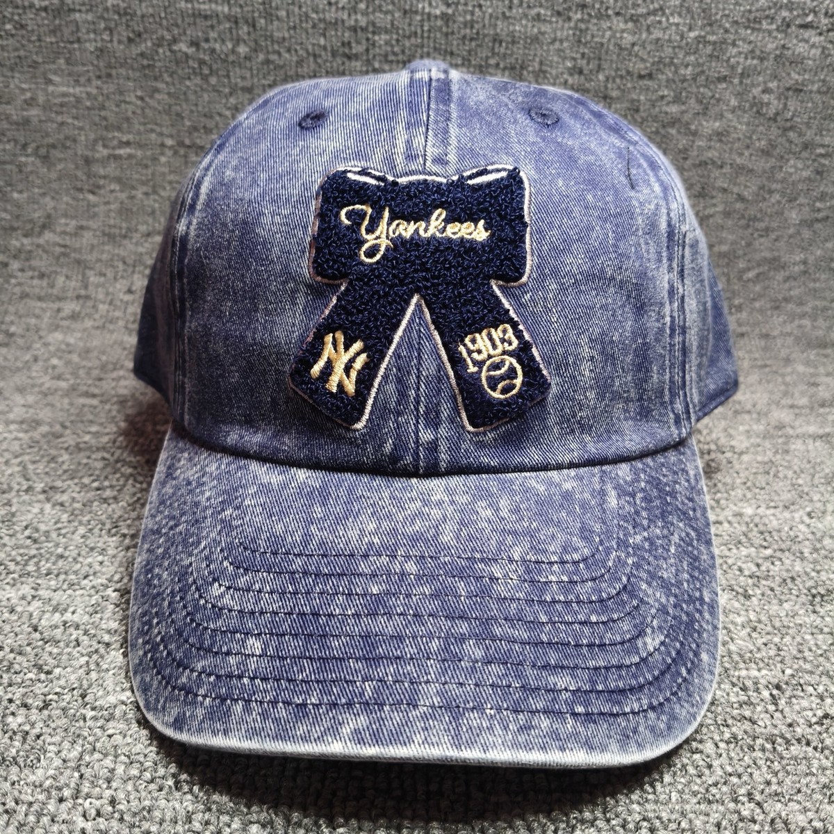Mitchell & Ness New York Yankees MLB Blue Washed Strapback Cap Hat