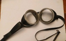 Vtg c1942 Motorcycle Goggles Eyewear Bakelite Screw On Metal Mesh Side
