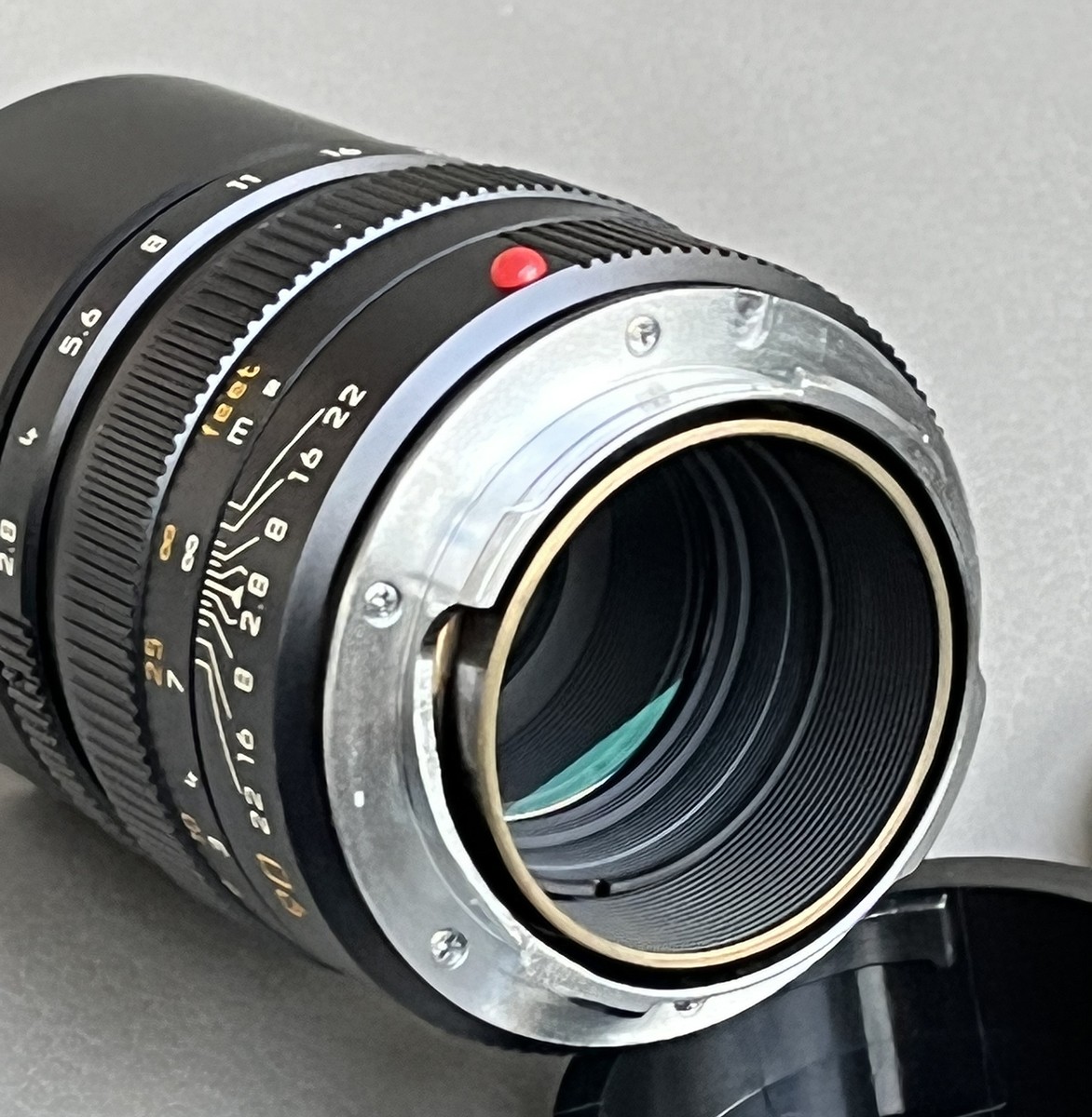 Mint- Leica Elmarit-M 90mm f/2.8 E46 Lens Made in Germany 11807