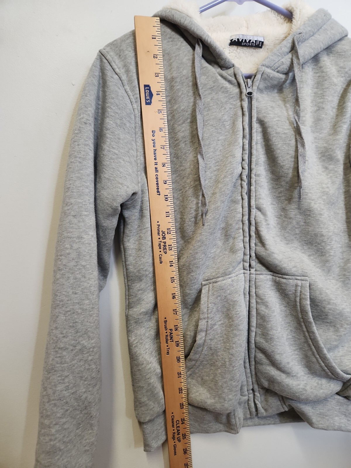 Sweatshirt Youth Large Zip Up Hoodie Outdoor Sports Athletic Fleece Lined. Warm-image
