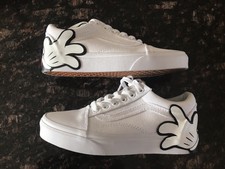 vans old skool disney mickey mouse hand