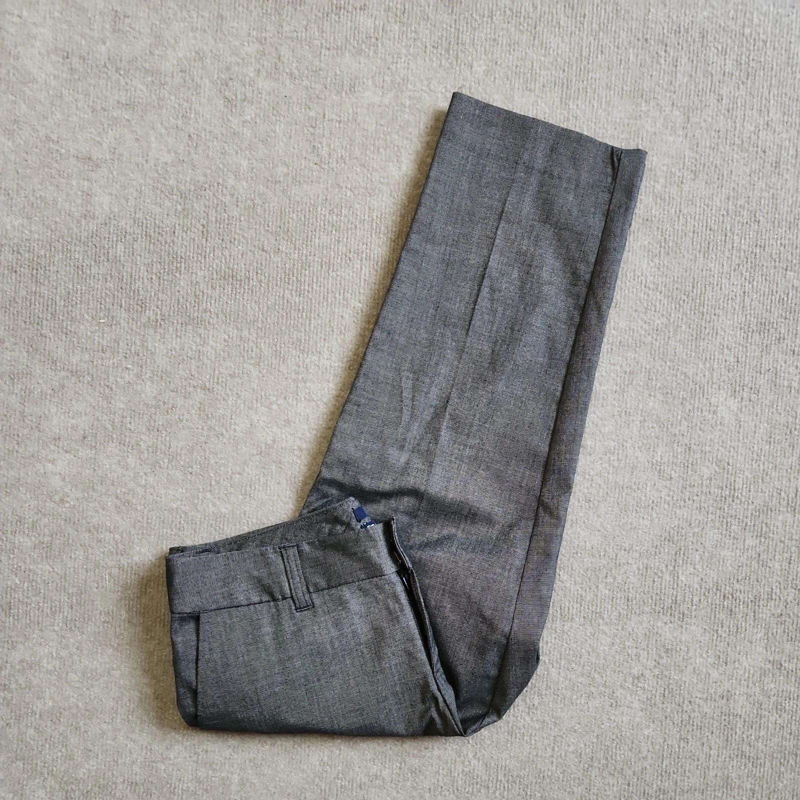 Gap Stretch Hip Slung Fit Capri Dress Pants Womens Size 4 Black Patterned