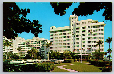Miami Beach, Florida - FL, Kenilworth Hotel, Old Cars, Vintage Postcard