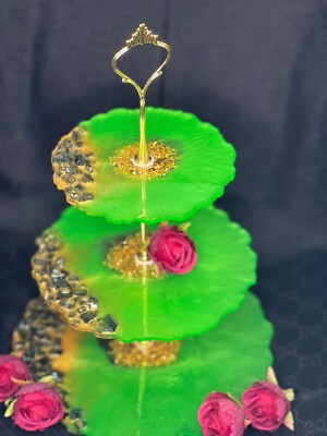 3-stufiger Tortenständer, Süßigkeitenschale, Cupcakeständer mit stabilem Zubehör. Harzkunst