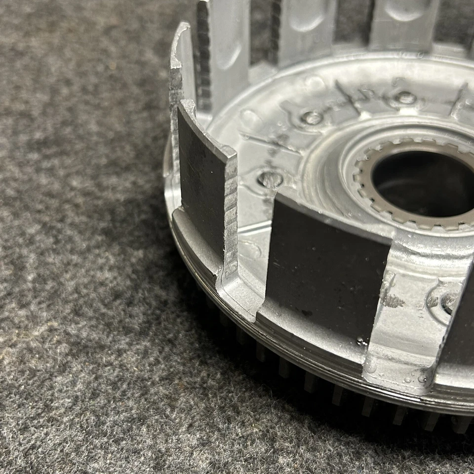 2000 HONDA CR250R CR 250 R CLUTCH BASKET OEM  - Image 2 of 2