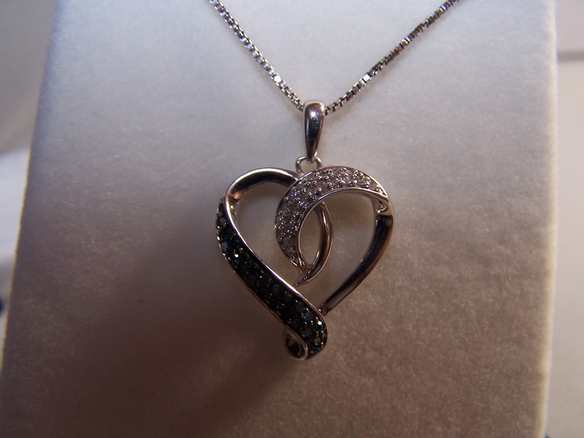 ハート型青石付き三角ペンダント KAY/ZALES JEWELERS 45 BLUE & WHITE DIAMOND OPEN HEARTS