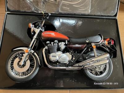 ミニカー Kawasaki Z2 750 RS 1/6 Minichamps Kawasaki Z2 750RS 1/6 | eBay