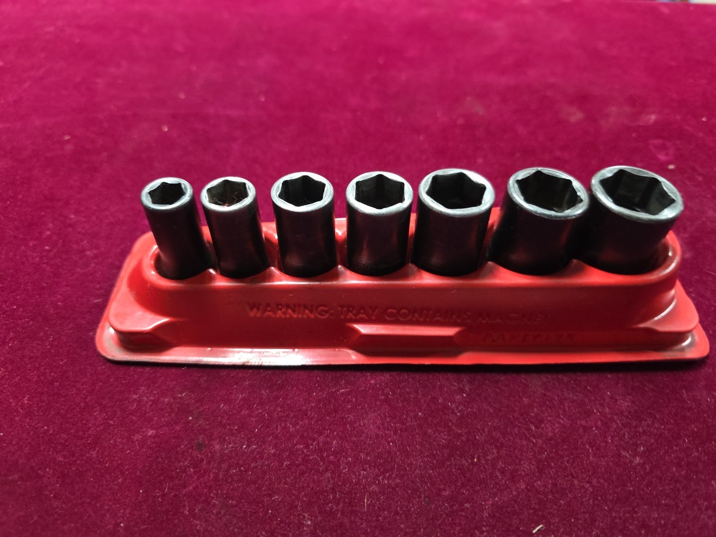 7 Piece 3/8" Drive 6-Point SAE Flank Drive Semi-Deep Impact Sockets w/ Mag Tray