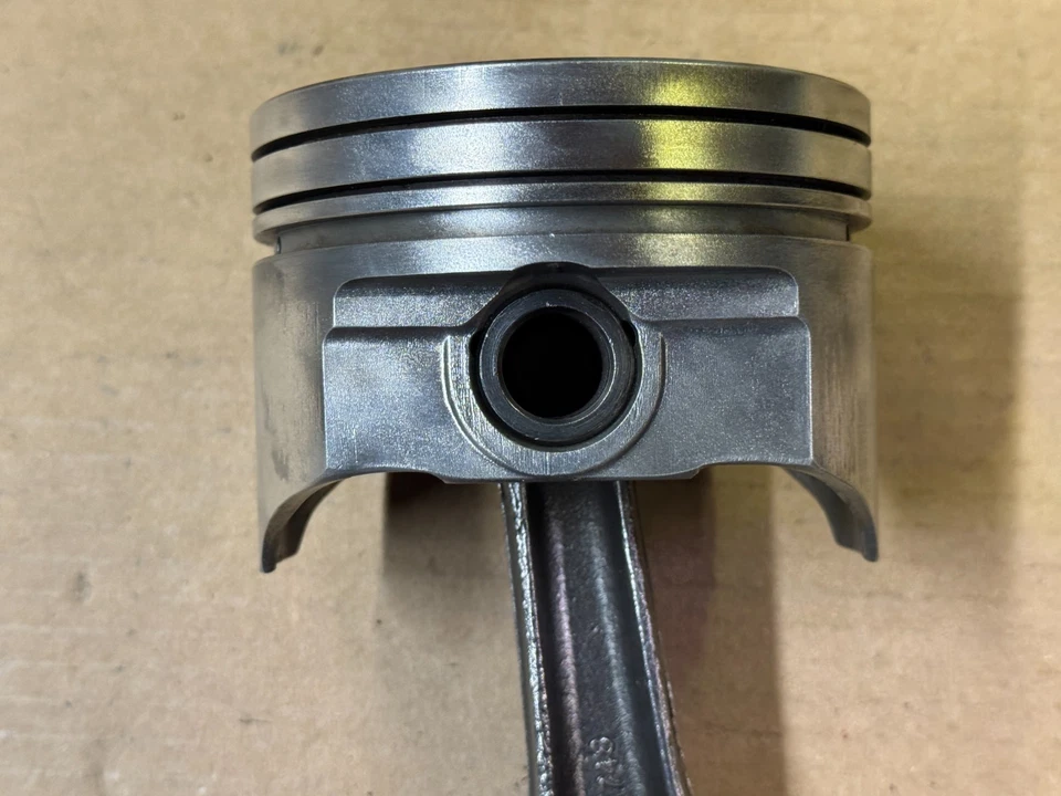 Pistón y varilla forjados de fábrica 87-93 Ford Mustang 1 302 rodillos OEM TRW pistones #8 Foto 4 de 4