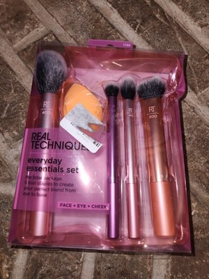 Real Techniques Everyday Essentials Brush Set - Pack of 5