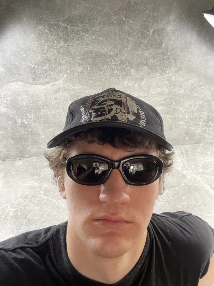 Gafas de sol Dolce & Gabbana DG negras ovaladas años 90 Y2K hechas en Italia unisex Foto 3 de 4