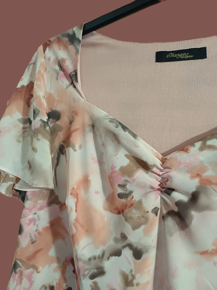 Changes by Together Ladies Size 18 Browns,Pinks Dip Dye Chiffon Top - Image 2 of 2