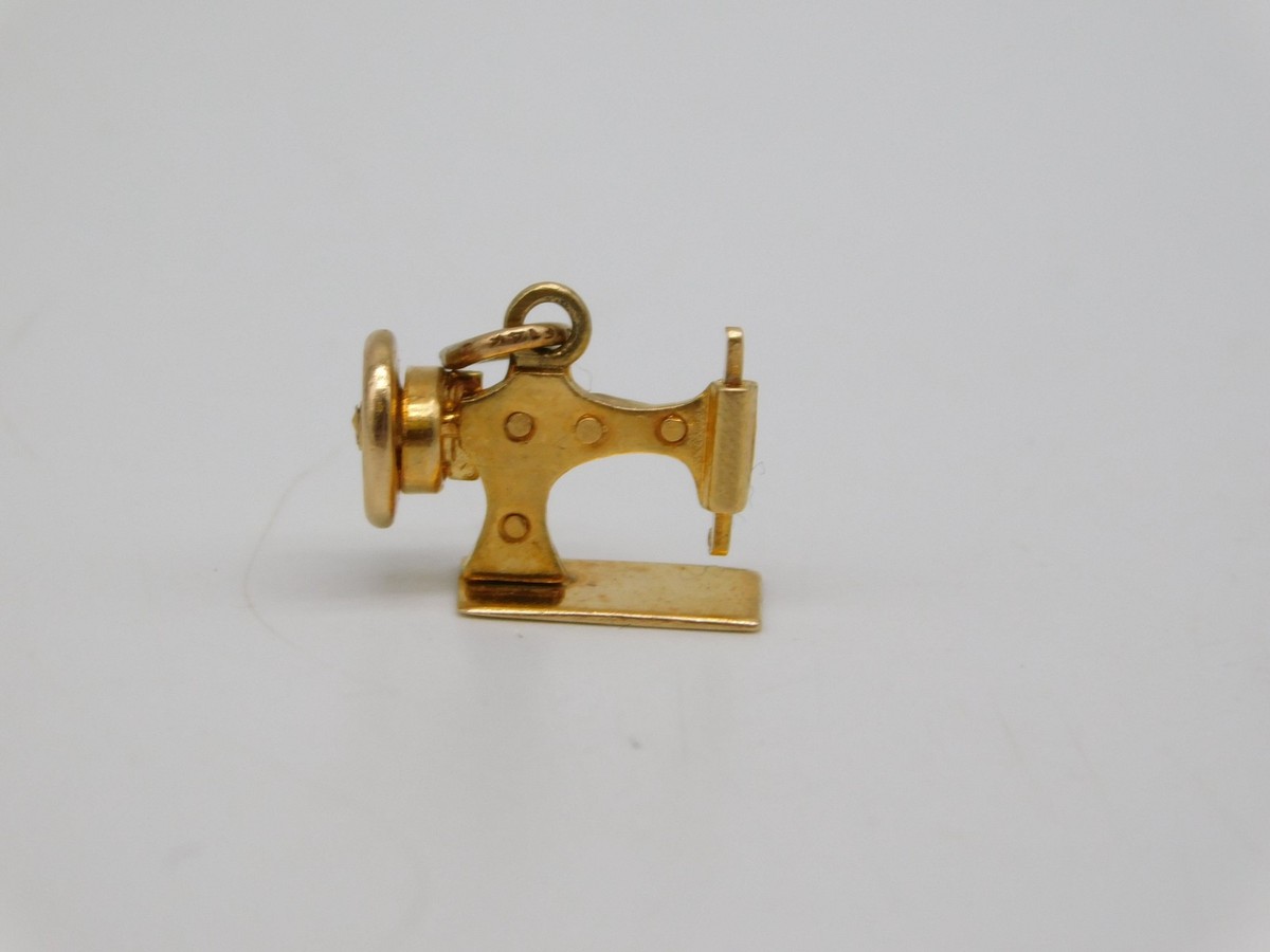 ANTIQUE SEWING NOTION 14K SOLID YELLOW GOLD SEWING MACHINE CHARM PENDANT