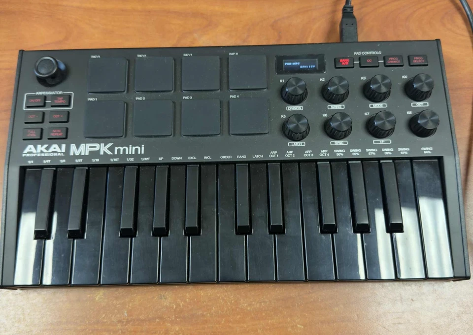 AKAI Professional MPK Mini - Black - Image 2 of 4